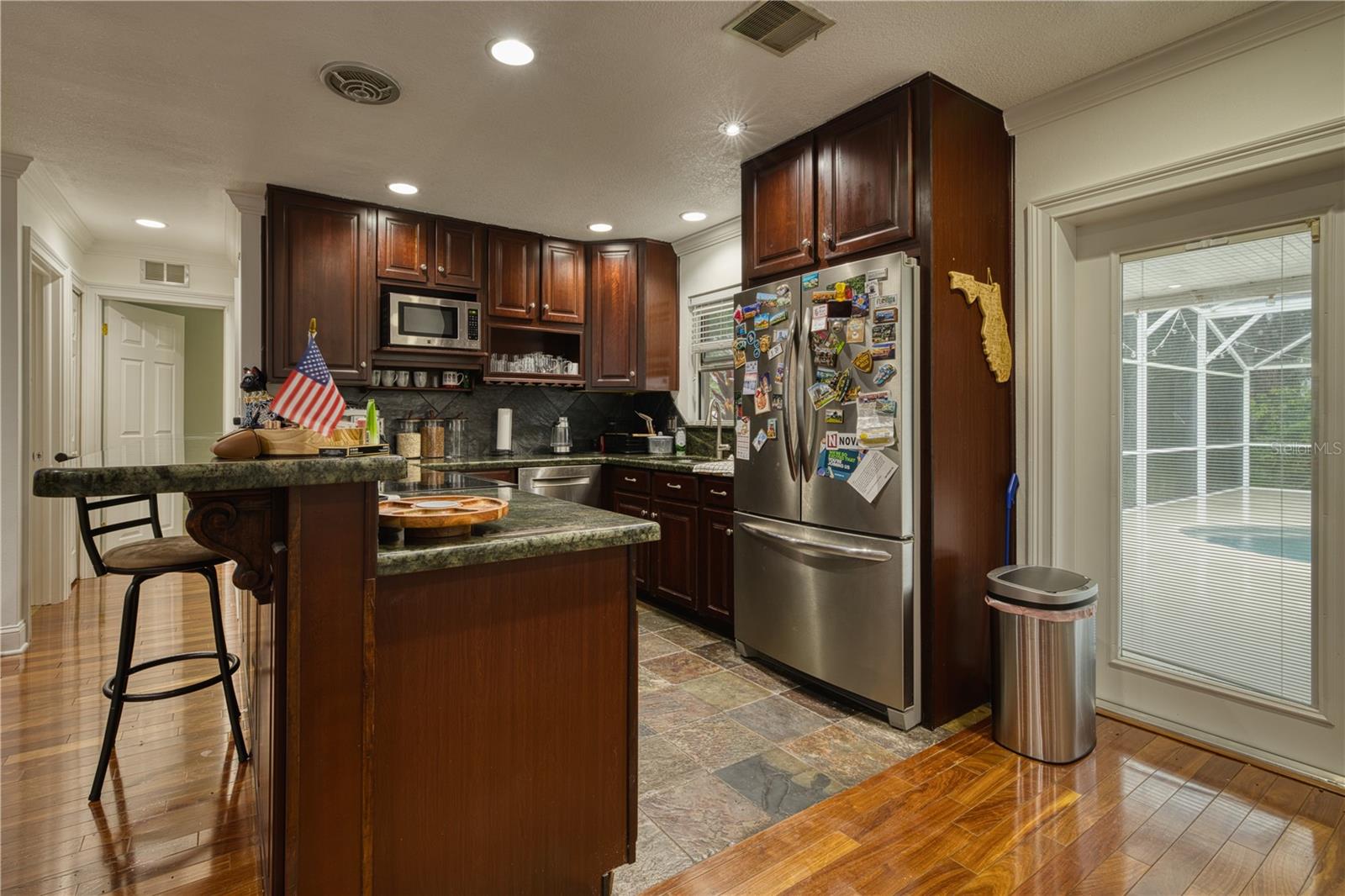 Image 10 of 41 For 5331 Oak Court