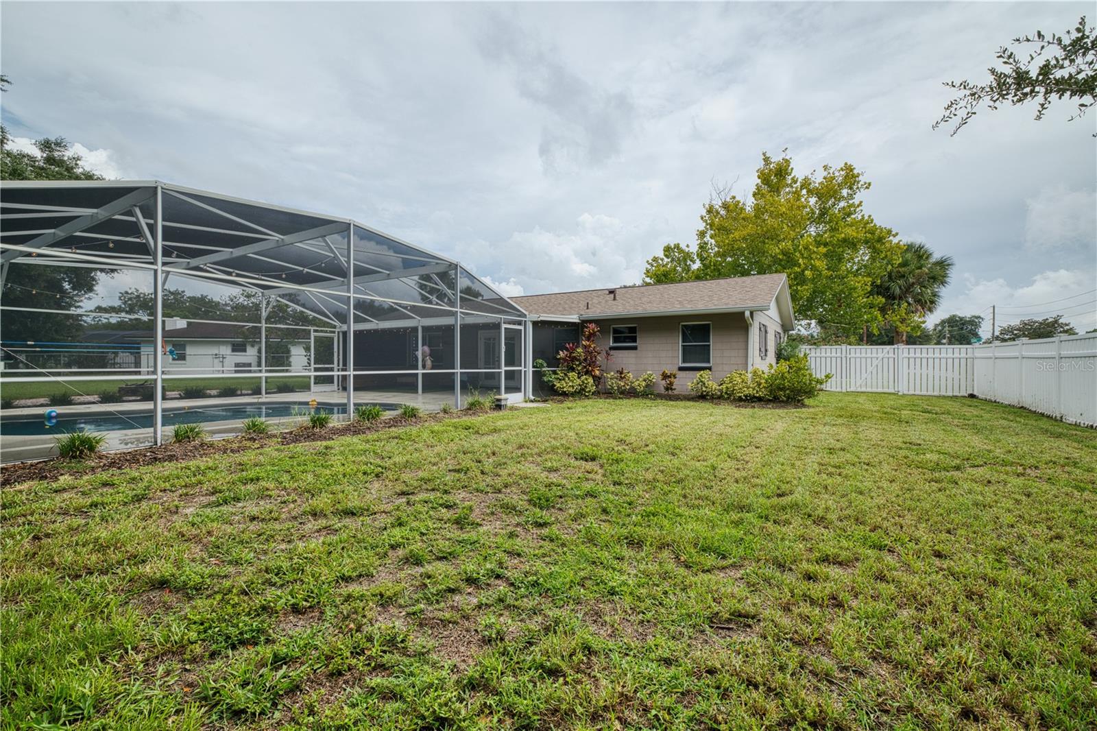 Image 35 of 41 For 5331 Oak Court