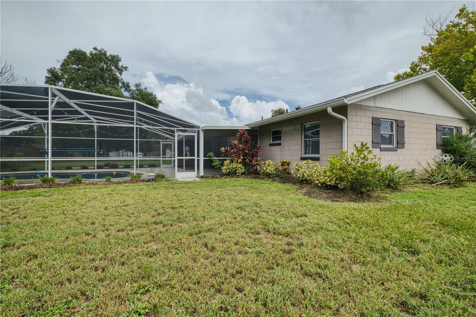 Image 37 of 41 For 5331 Oak Court