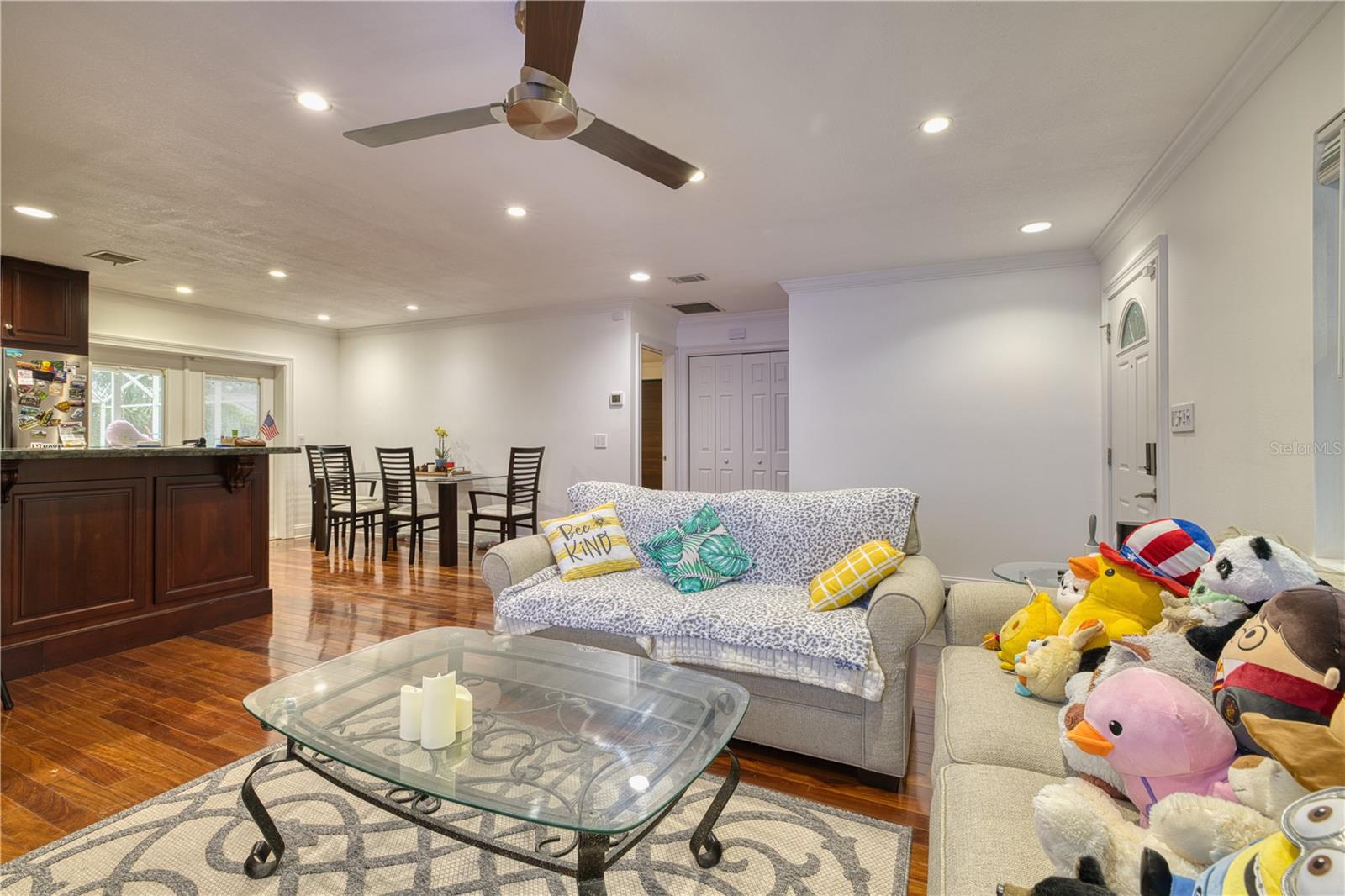 Image 7 of 41 For 5331 Oak Court