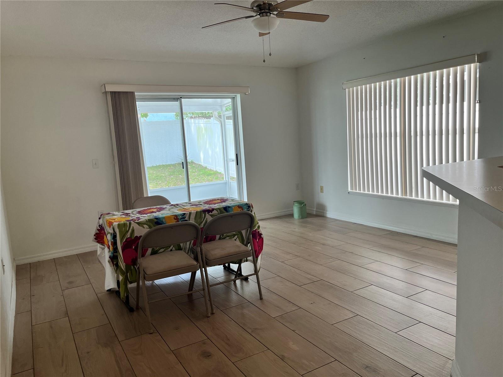 Image 10 of 32 For 252 Elgin Boulevard
