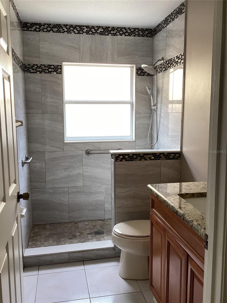 Image 21 of 30 For 572 Lancer Oak Drive