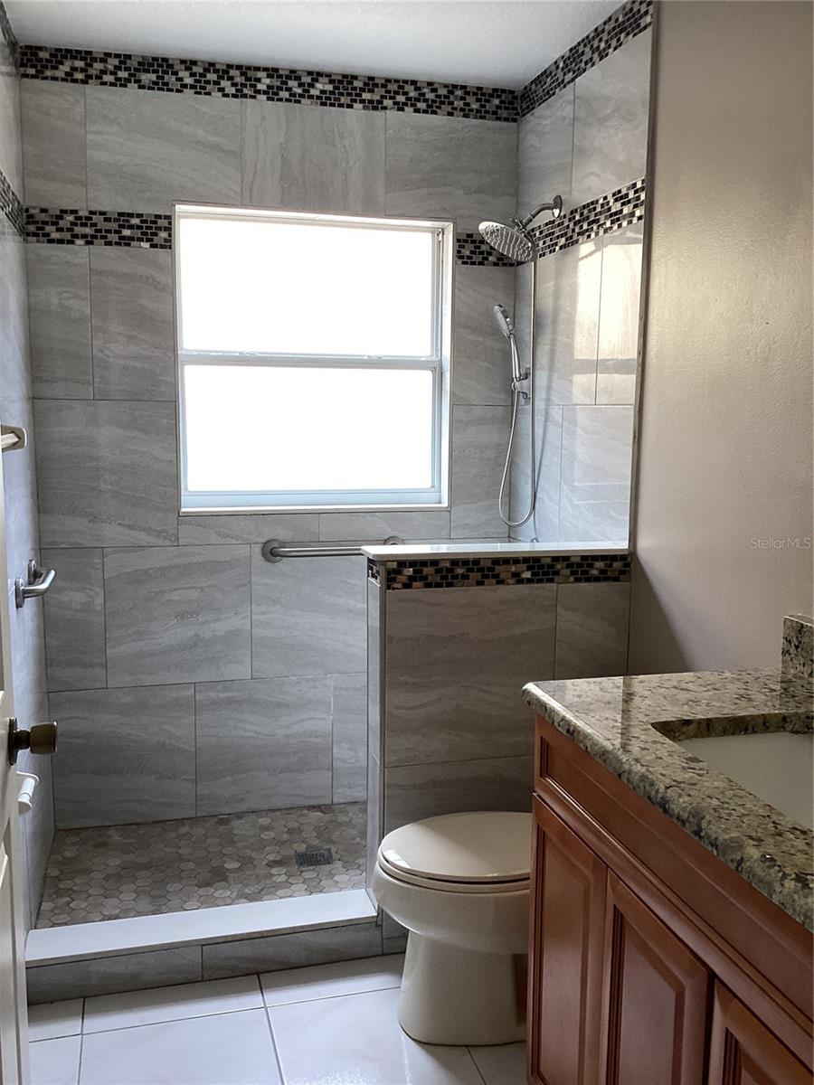 Image 22 of 30 For 572 Lancer Oak Drive