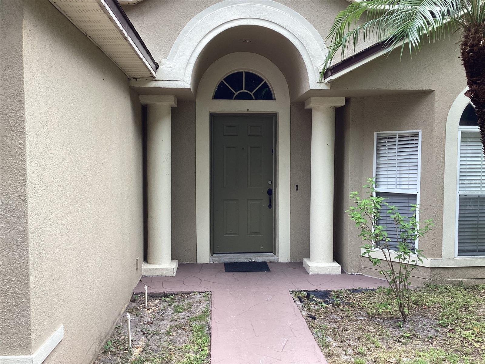 Image 3 of 30 For 572 Lancer Oak Drive