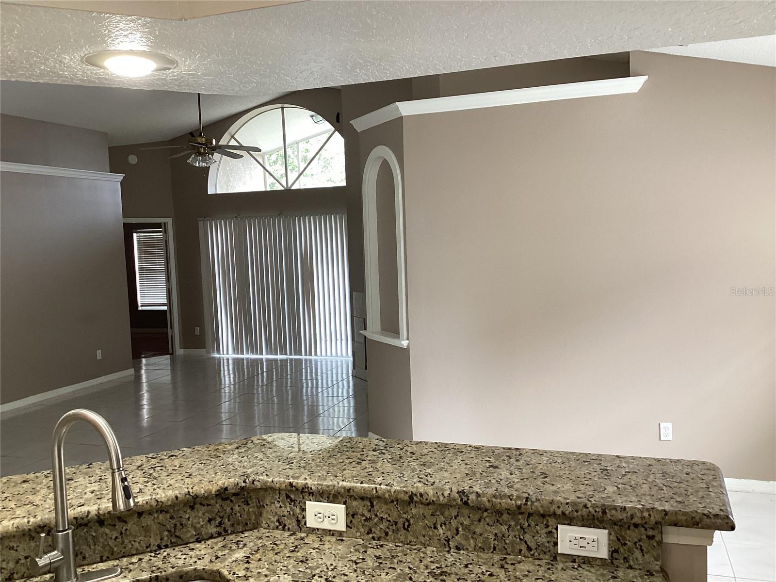 Image 9 of 30 For 572 Lancer Oak Drive