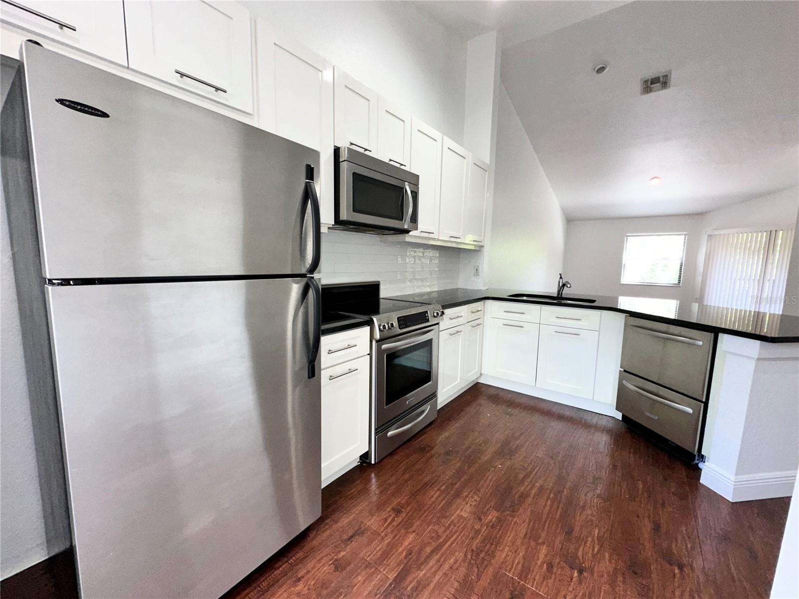Image 6 of 19 For 7767 Sugar Bend Drive 7767