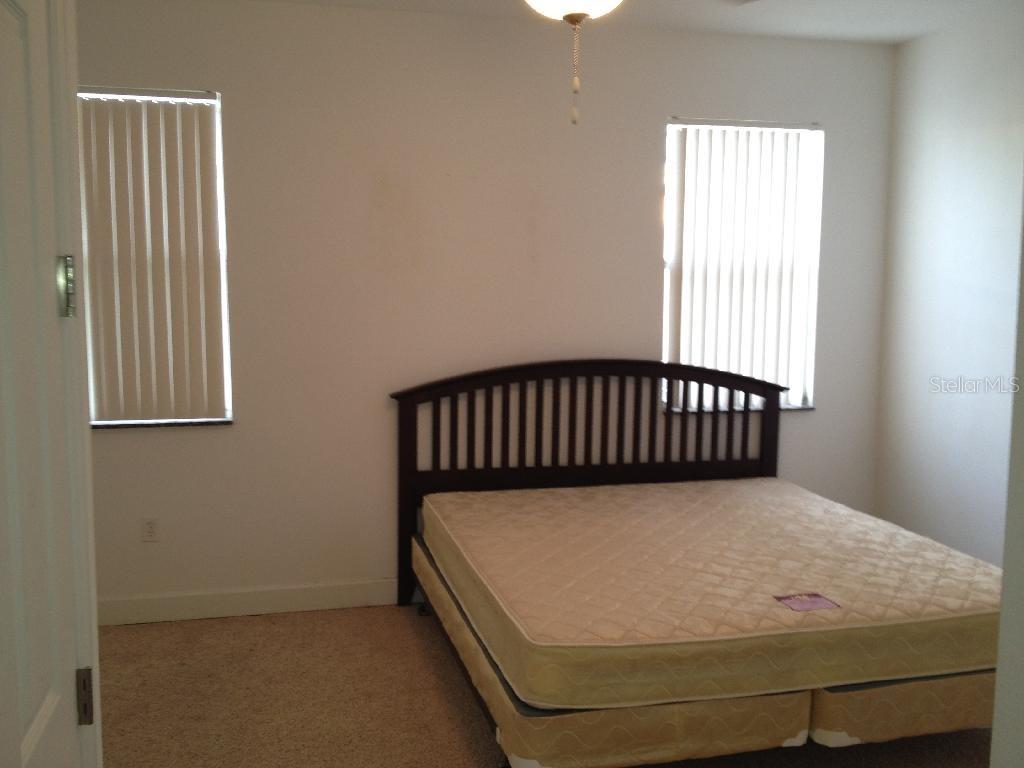 Image 4 of 10 For 605 Elmhurst Court