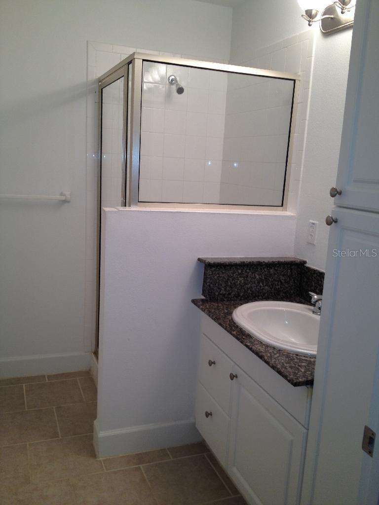 Image 8 of 10 For 605 Elmhurst Court