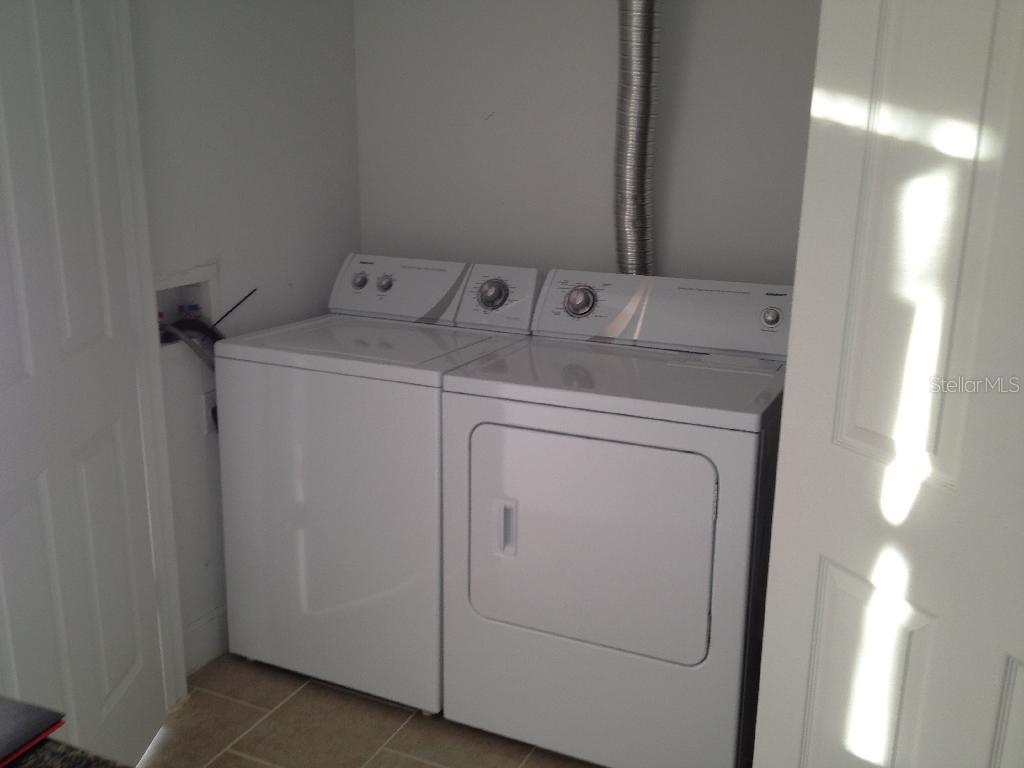 Image 9 of 10 For 605 Elmhurst Court