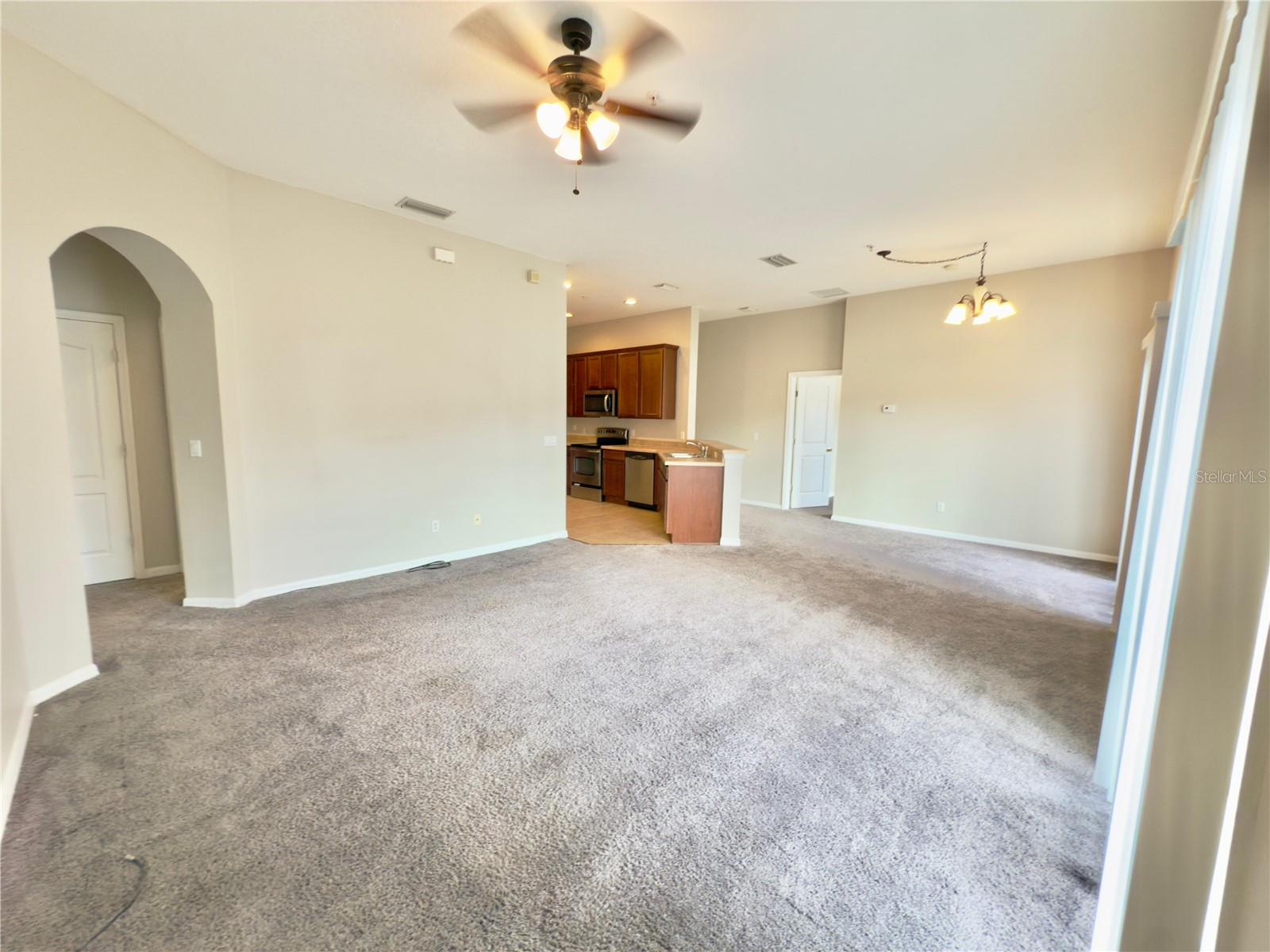 Image 3 of 16 For 10238 Cala Lily Trail S