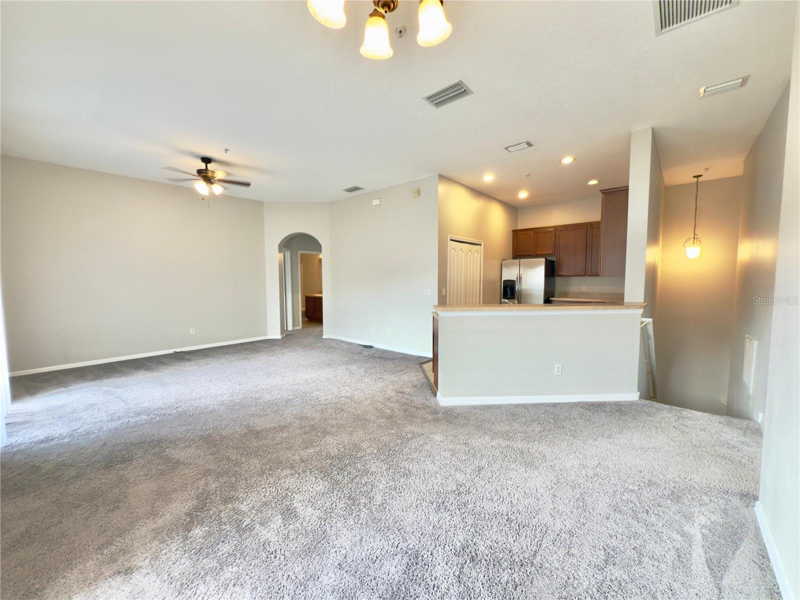 Image 4 of 16 For 10238 Cala Lily Trail S