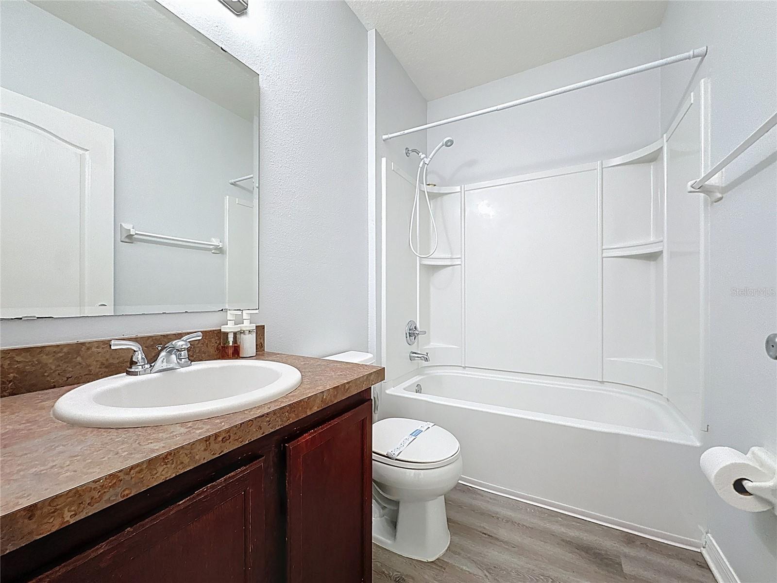 Image 27 of 43 For 3169 Queen Alexandria Drive