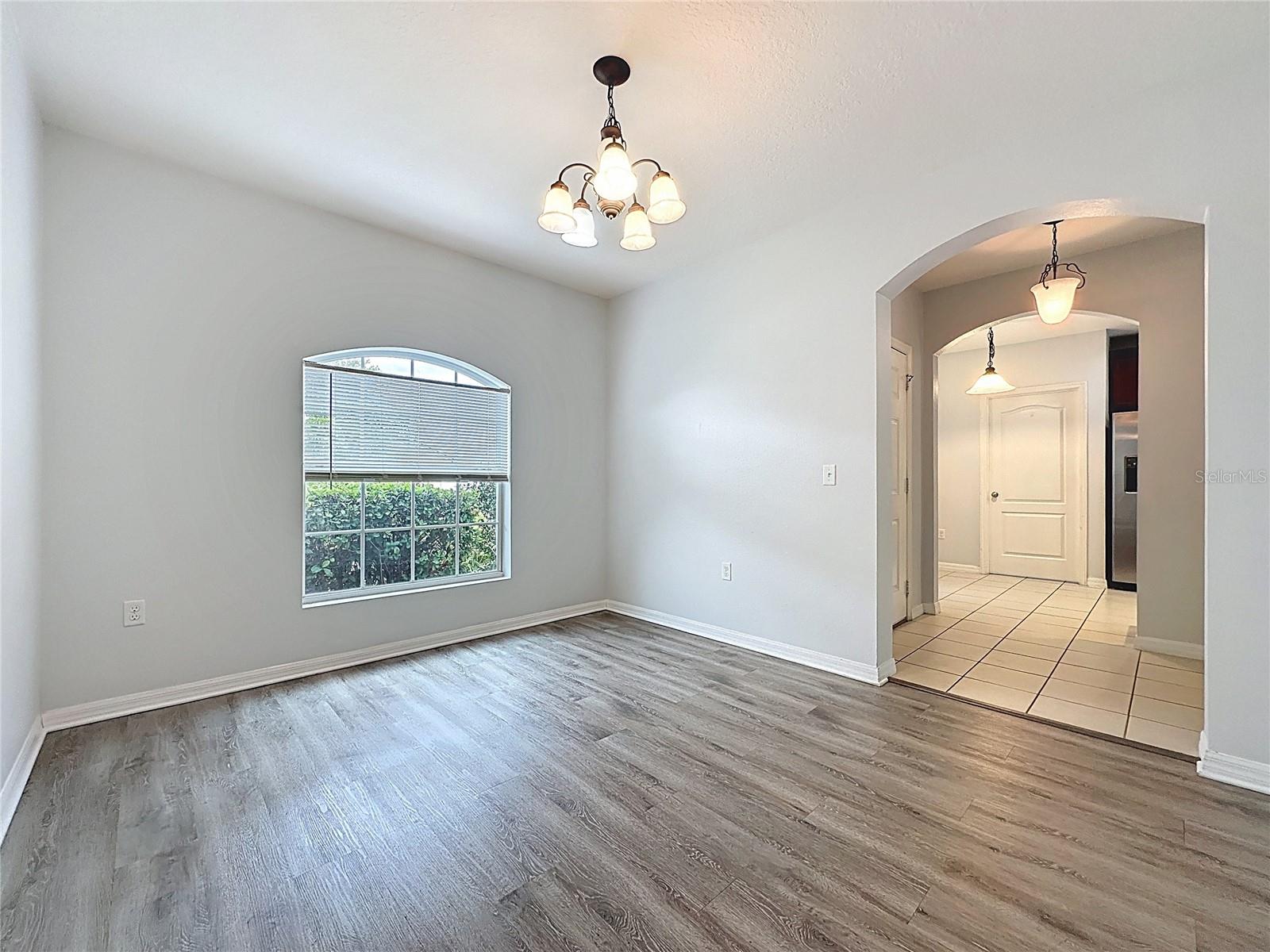 Image 33 of 43 For 3169 Queen Alexandria Drive
