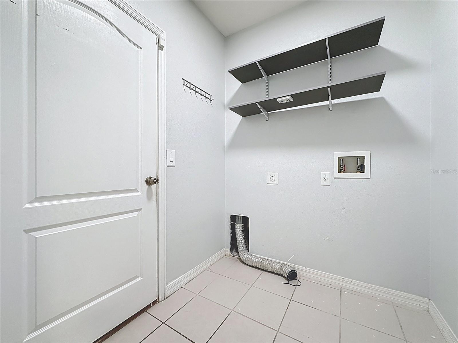 Image 37 of 43 For 3169 Queen Alexandria Drive