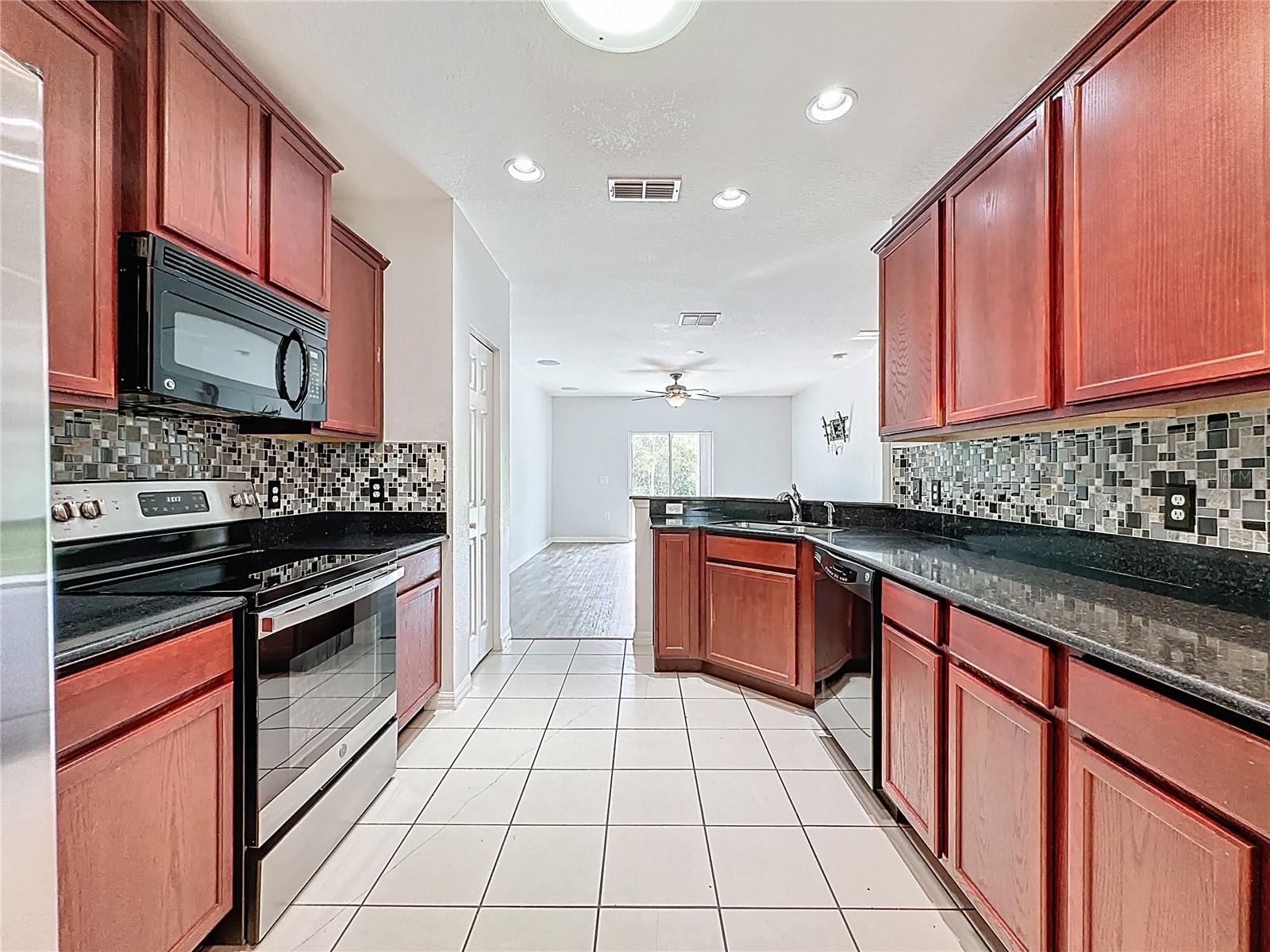 Image 6 of 43 For 3169 Queen Alexandria Drive