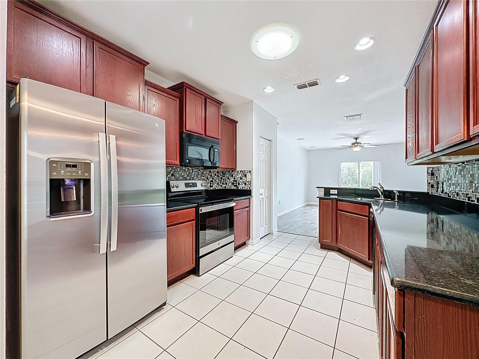 Image 7 of 43 For 3169 Queen Alexandria Drive