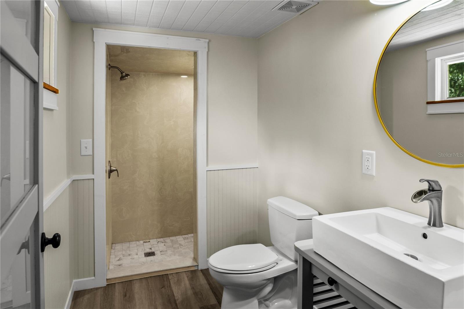 Image 6 of 23 For 415 1st Street