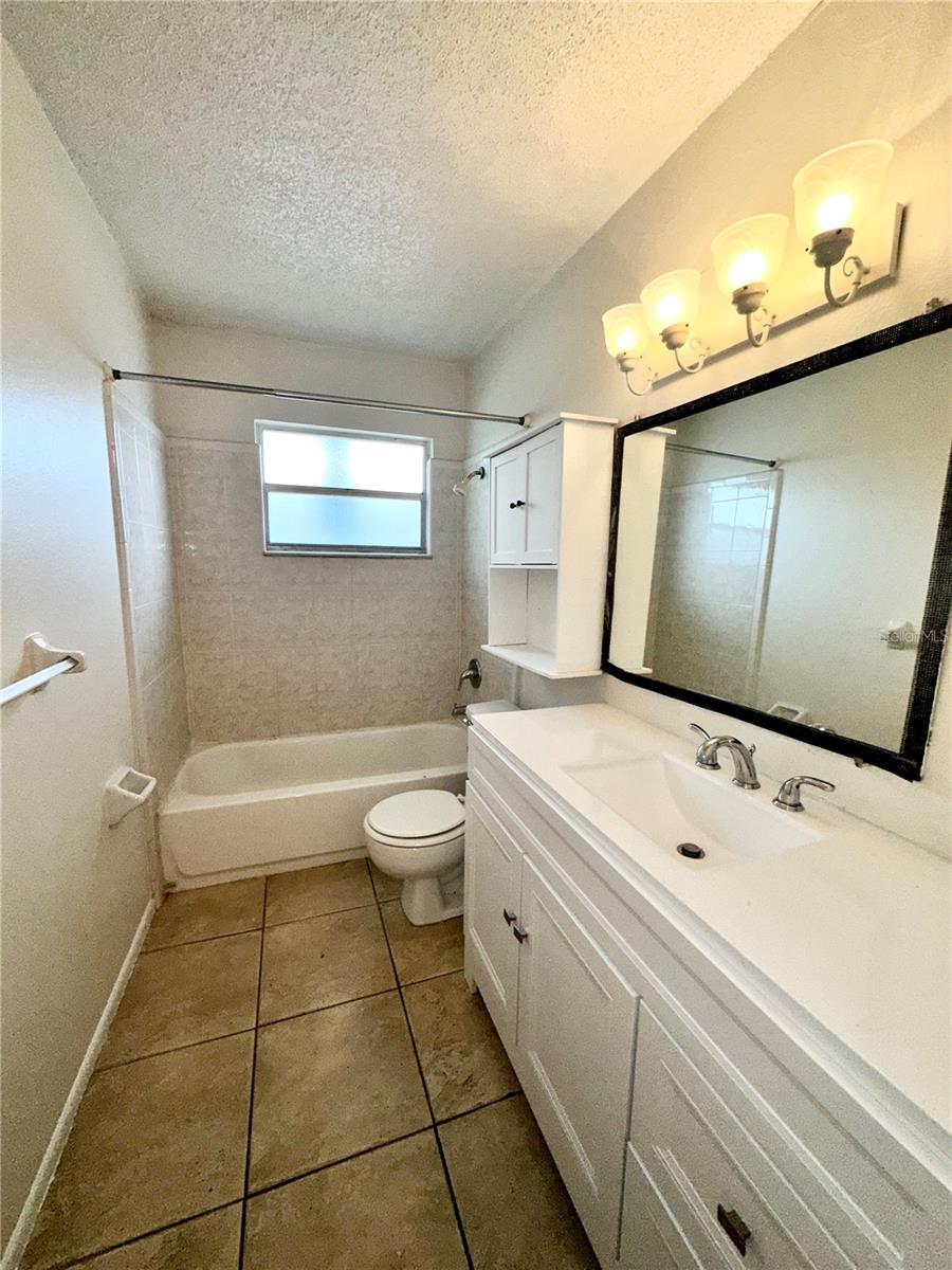 Image 2 of 10 For 705 Michigan Court 3