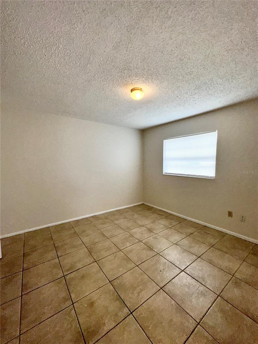 Image 3 of 10 For 705 Michigan Court 3