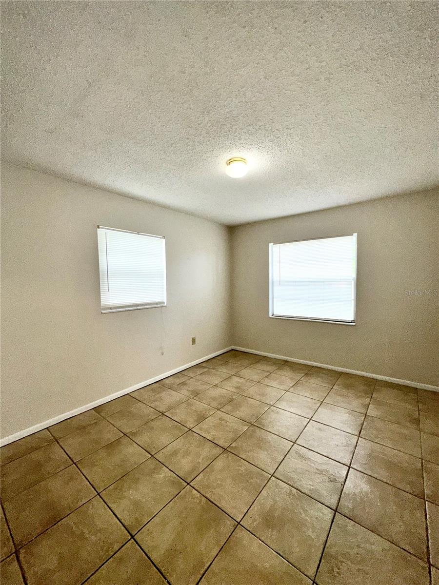Image 9 of 10 For 705 Michigan Court 3