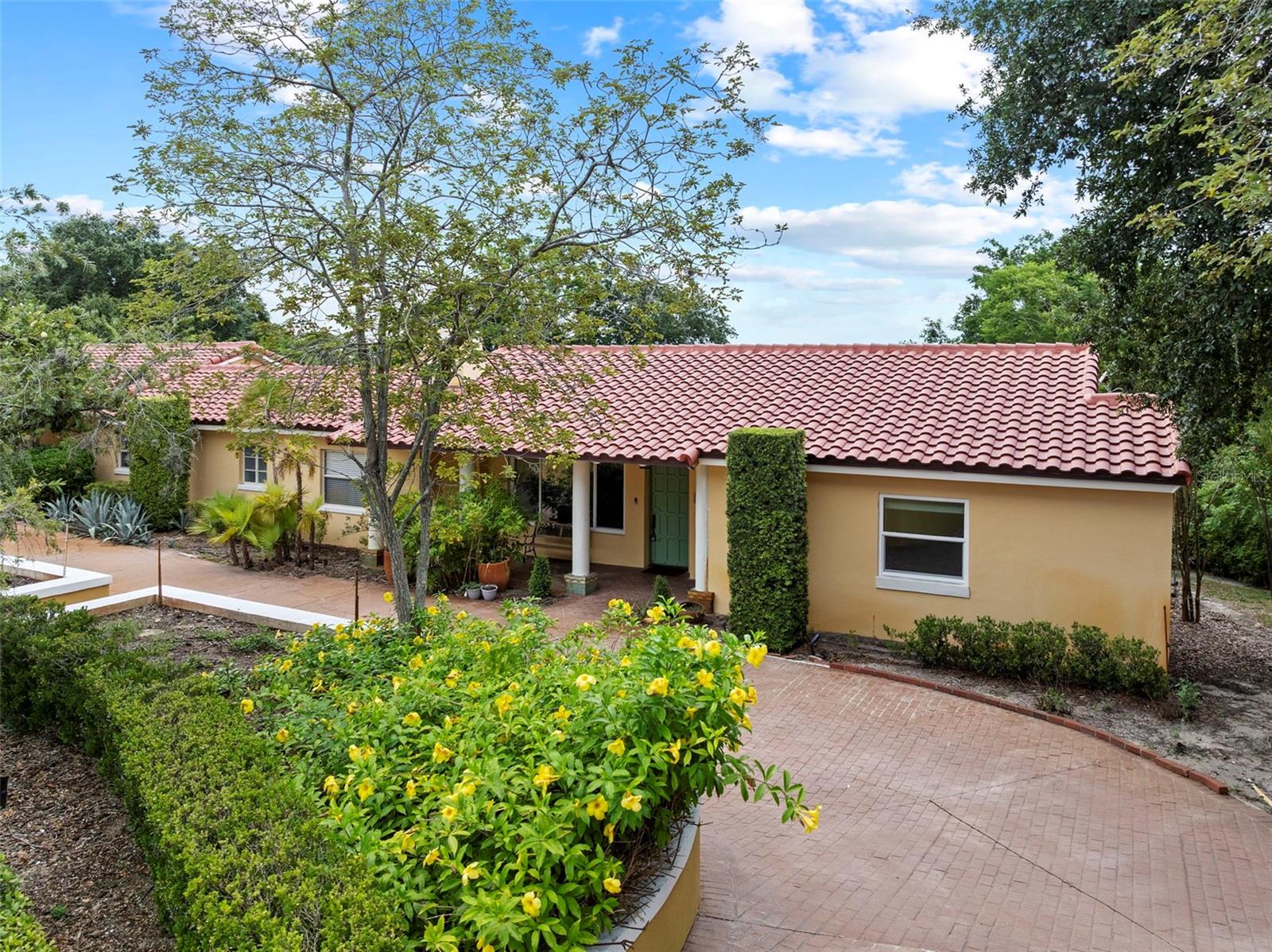 Details for 1121 Sunset Drive, LAKE WALES, FL 33853