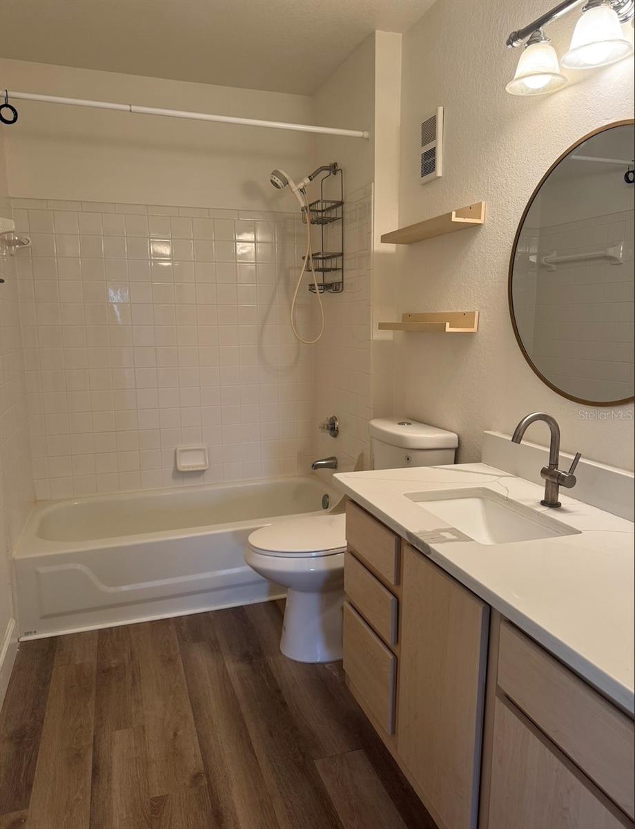 Image 7 of 18 For 7280 Westpointe Boulevard 823