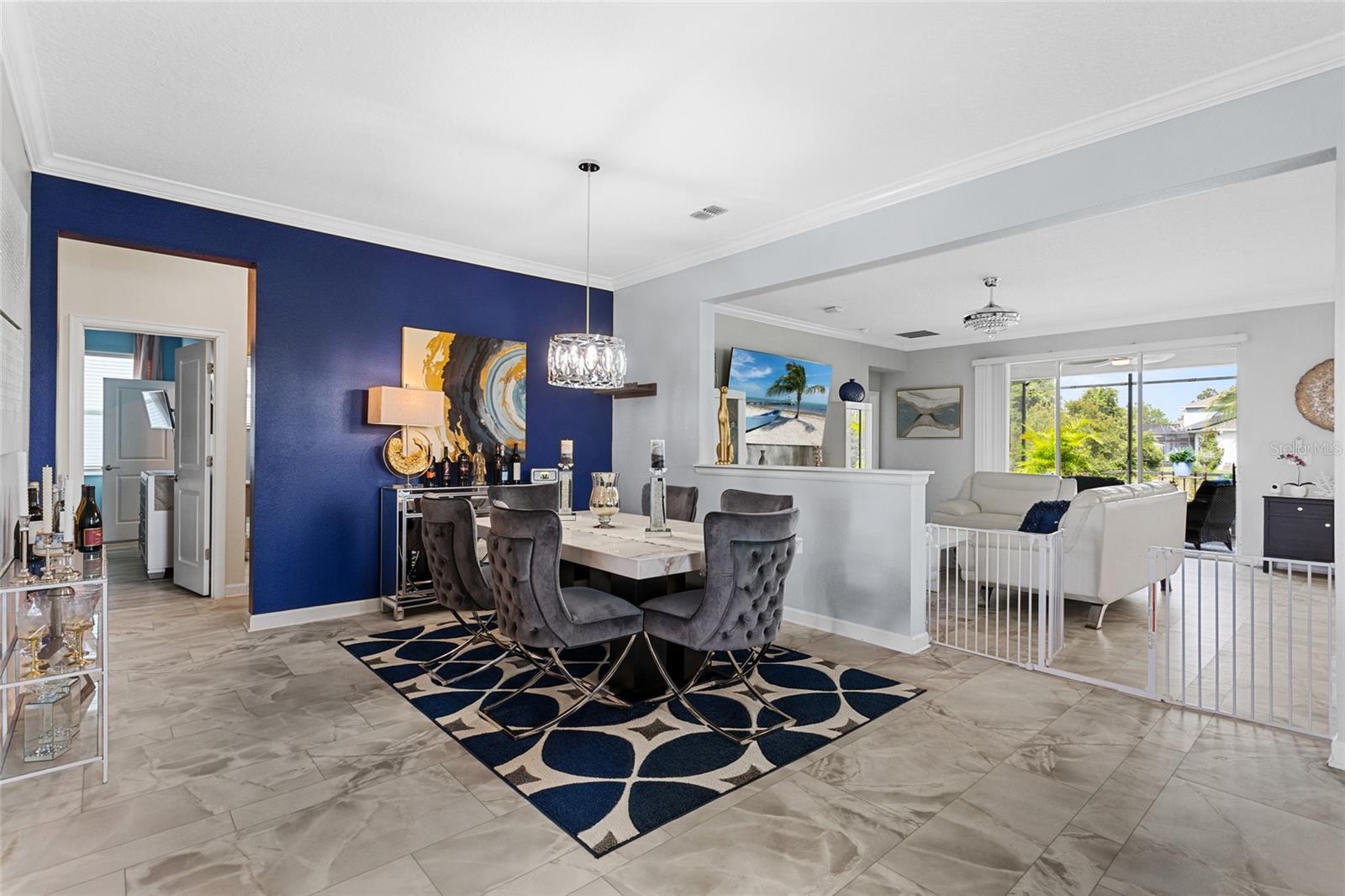 Image 12 of 47 For 2215 Camden Park Avenue
