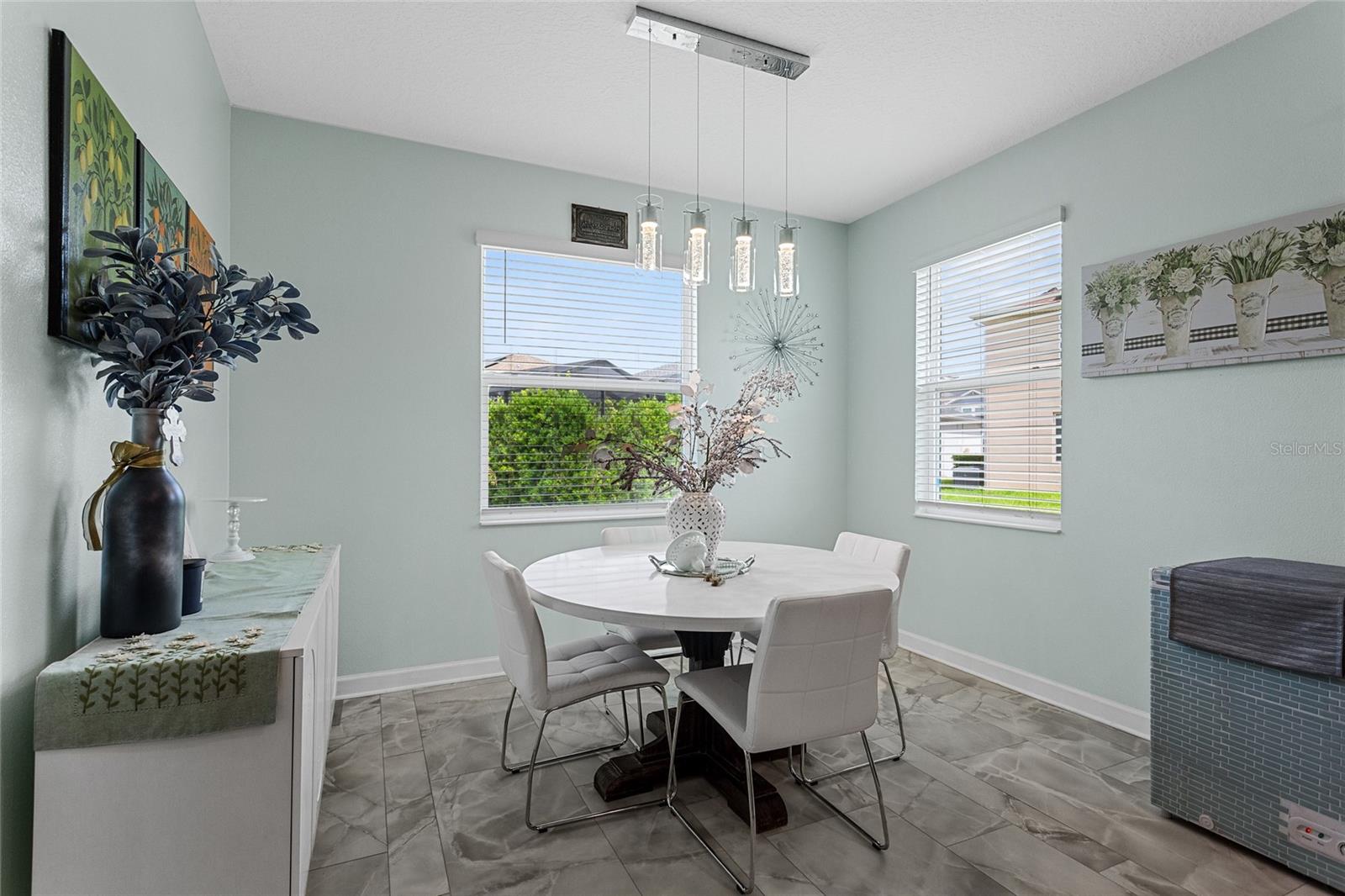 Image 15 of 47 For 2215 Camden Park Avenue