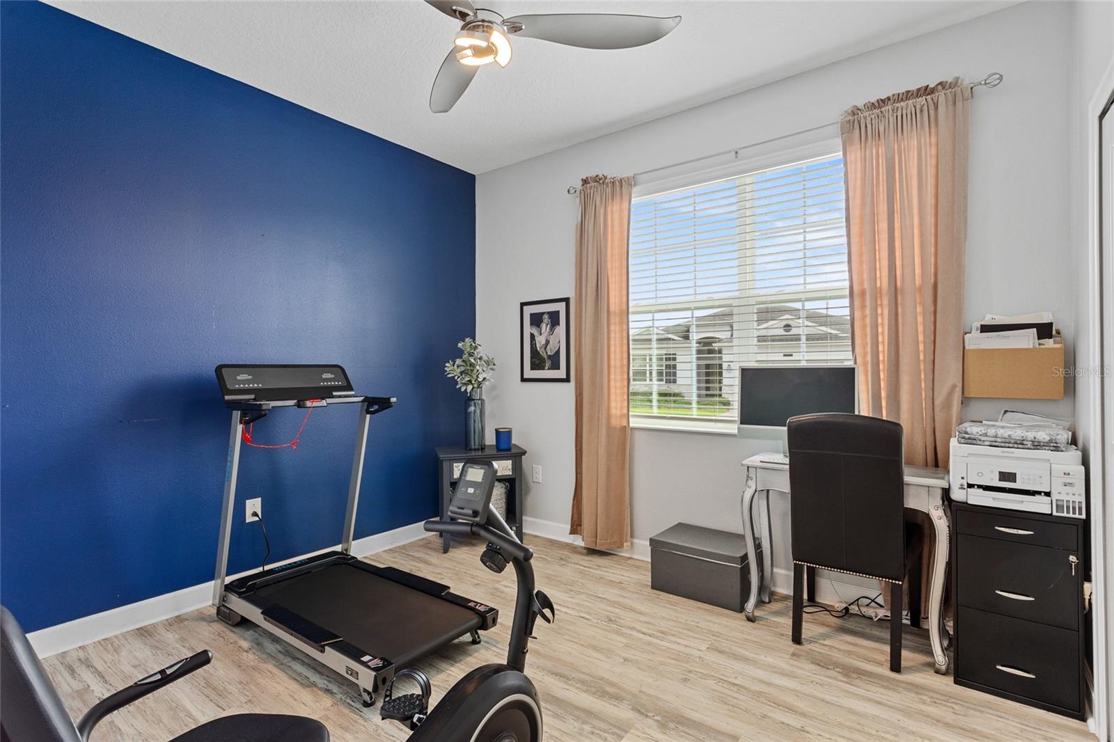 Image 32 of 47 For 2215 Camden Park Avenue