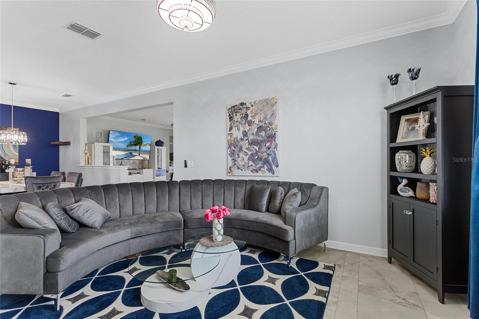 Image 6 of 47 For 2215 Camden Park Avenue