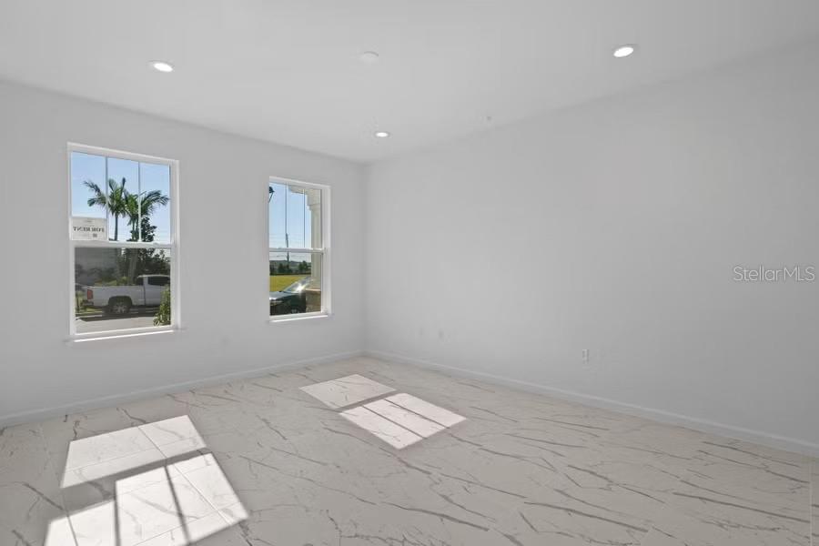 Image 4 of 23 For 1601 Pinecliff Drive