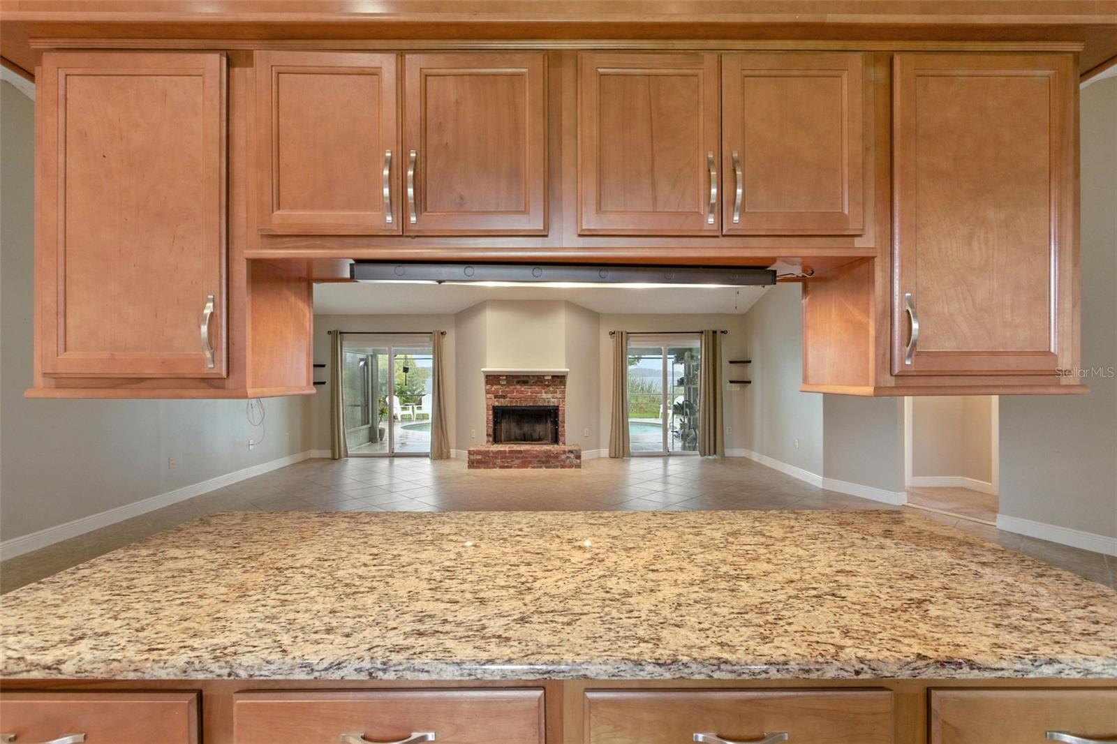 Image 12 of 52 For 1358 Emerald Drive