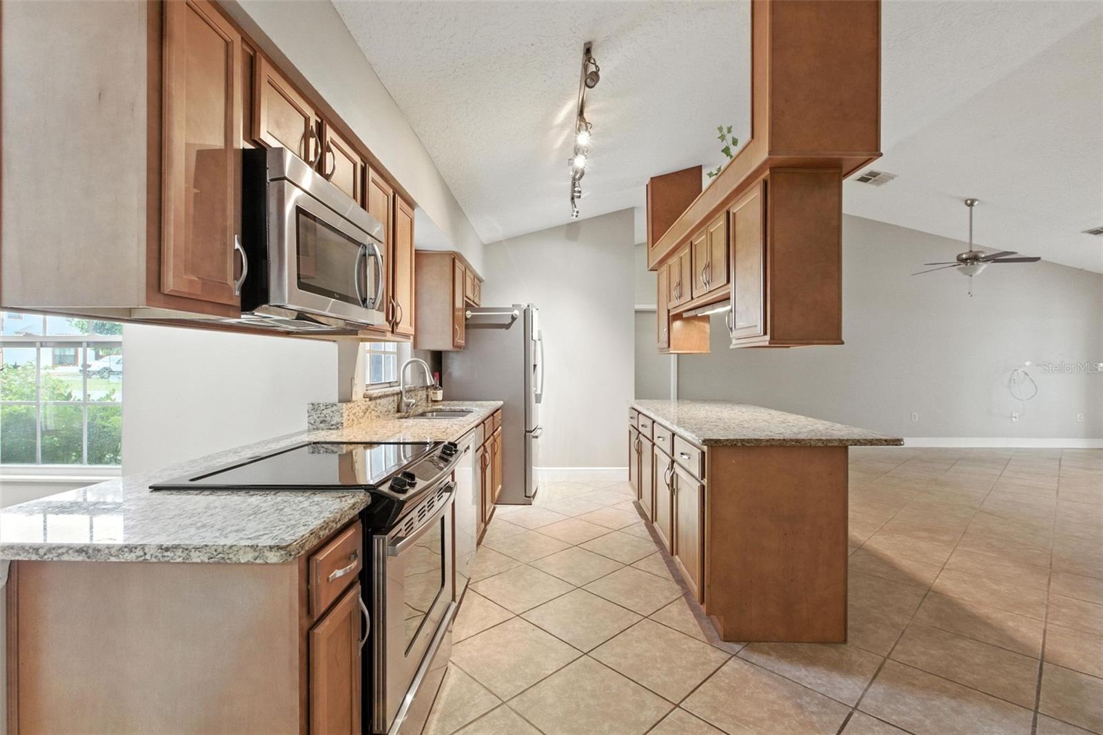Image 13 of 52 For 1358 Emerald Drive