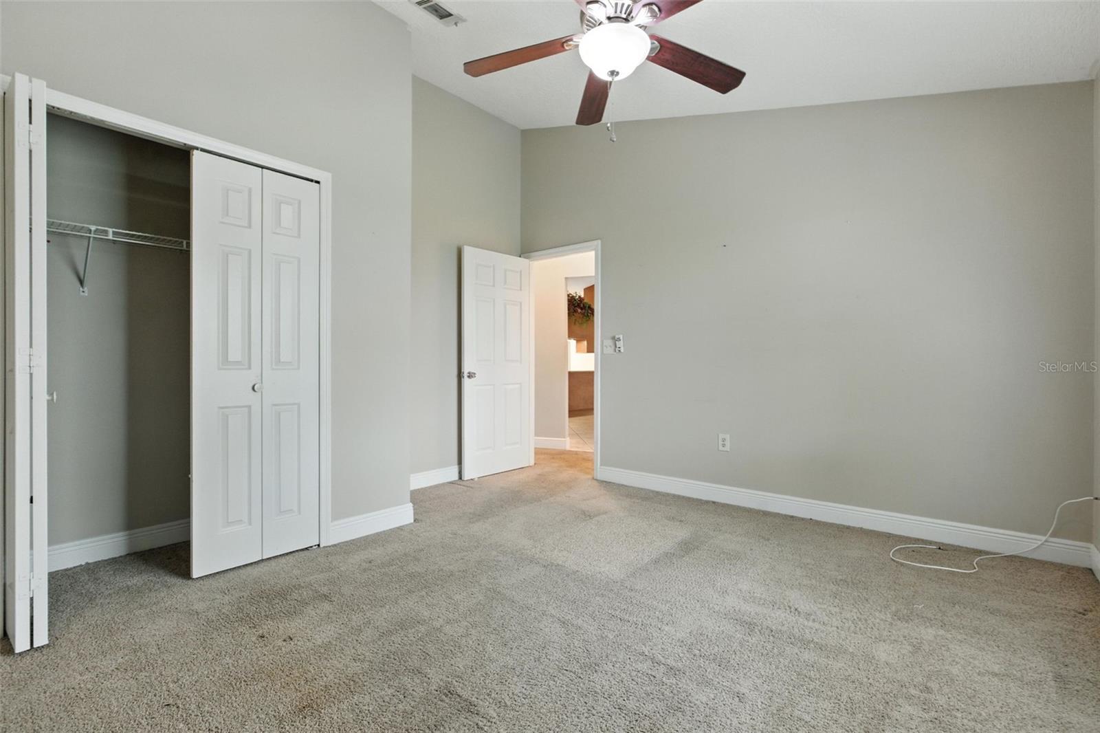 Image 29 of 52 For 1358 Emerald Drive