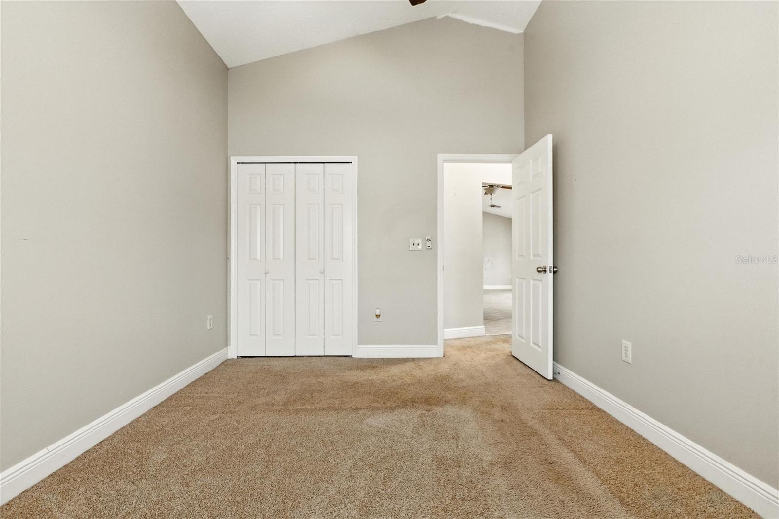 Image 31 of 52 For 1358 Emerald Drive