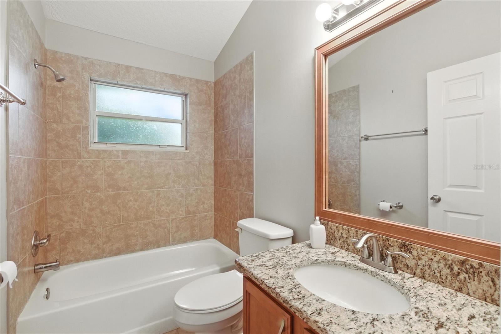 Image 32 of 52 For 1358 Emerald Drive