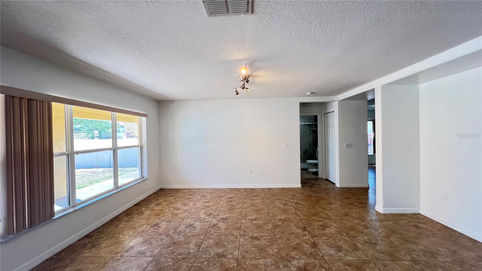 Image 12 of 54 For 446 Rosselli Boulevard