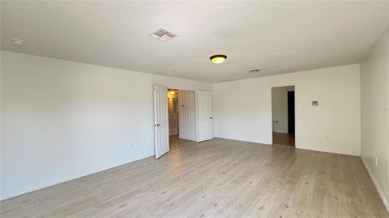 Image 36 of 54 For 446 Rosselli Boulevard