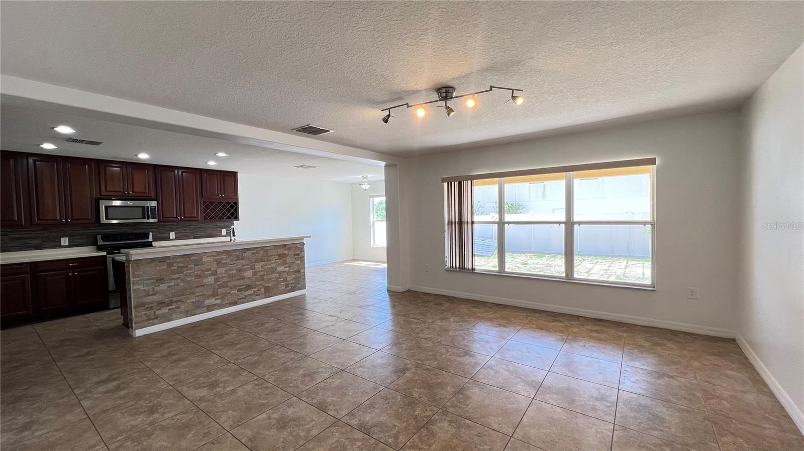 Image 8 of 54 For 446 Rosselli Boulevard