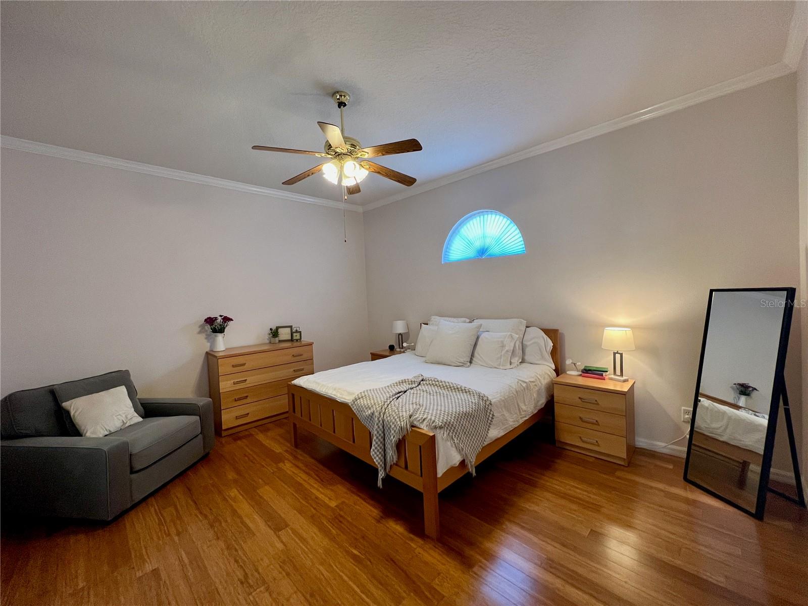 Image 11 of 24 For 614 Nadina Place