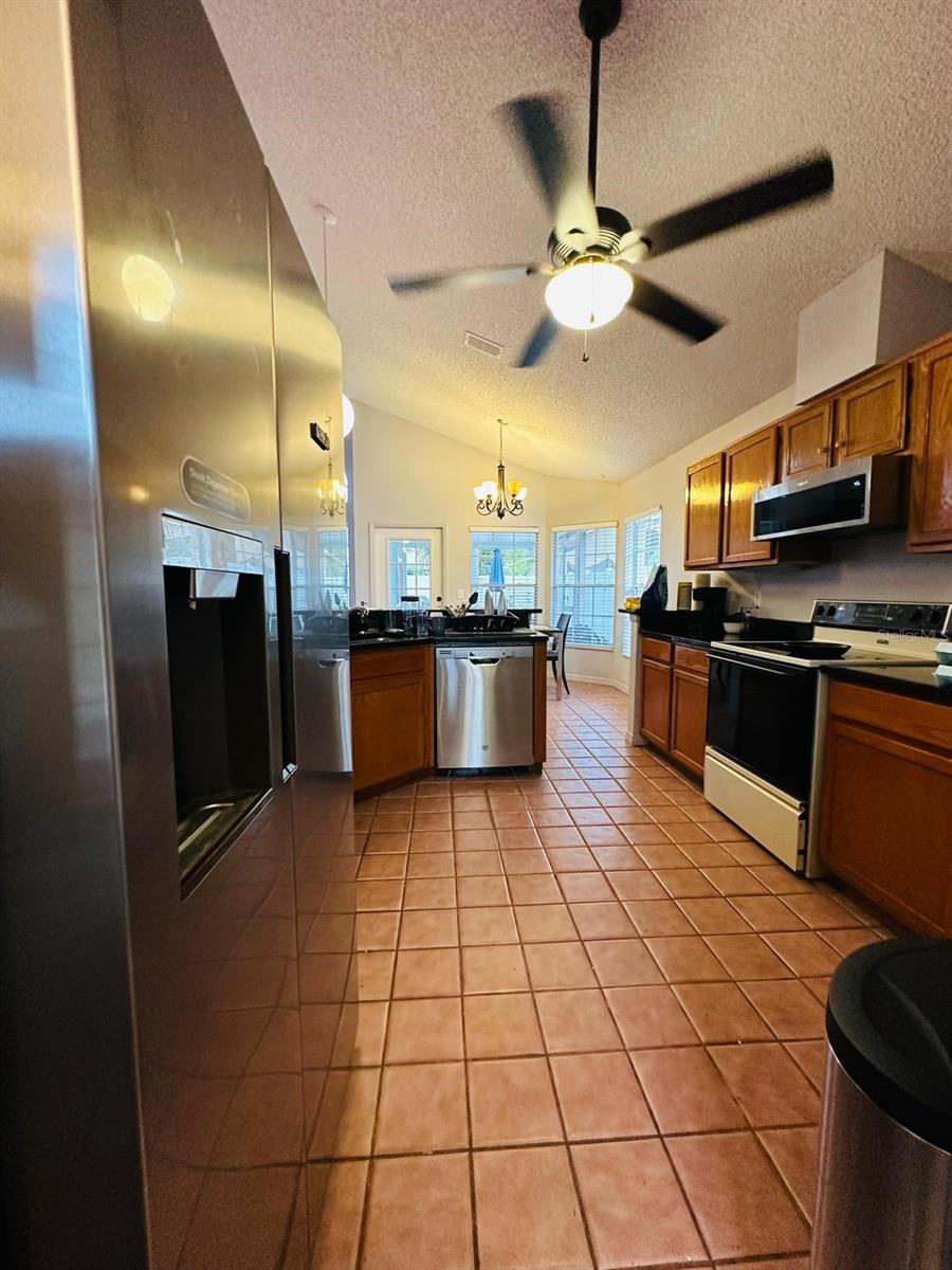 Image 3 of 7 For 12627 Earnest Avenue