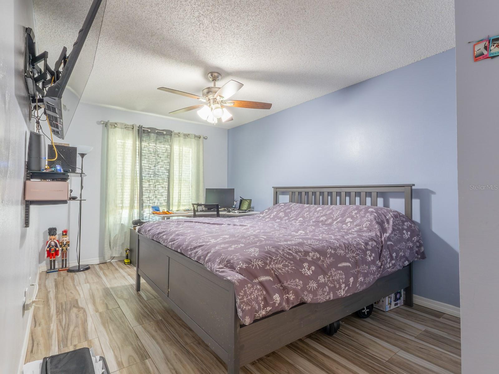 Image 11 of 19 For 4252 Pershing Pointe Pl  1