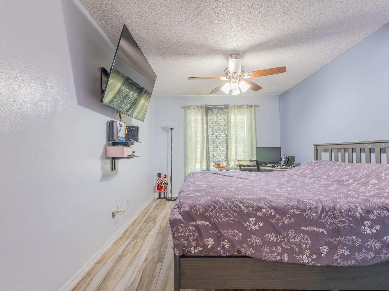Image 12 of 19 For 4252 Pershing Pointe Pl  1