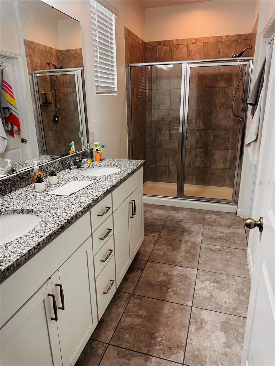 Image 14 of 21 For 2082 Sola Vista Avenue