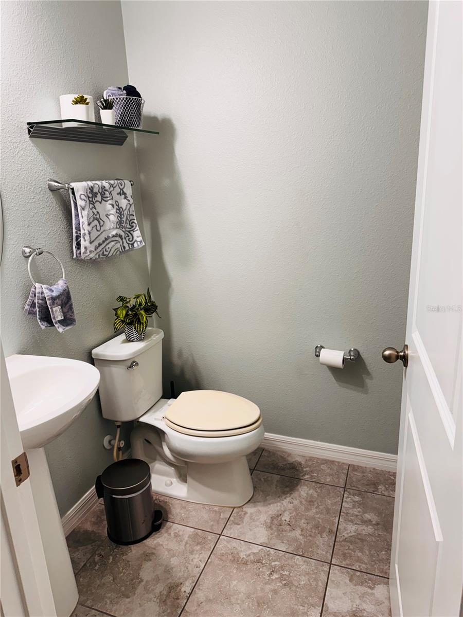 Image 9 of 21 For 2082 Sola Vista Avenue