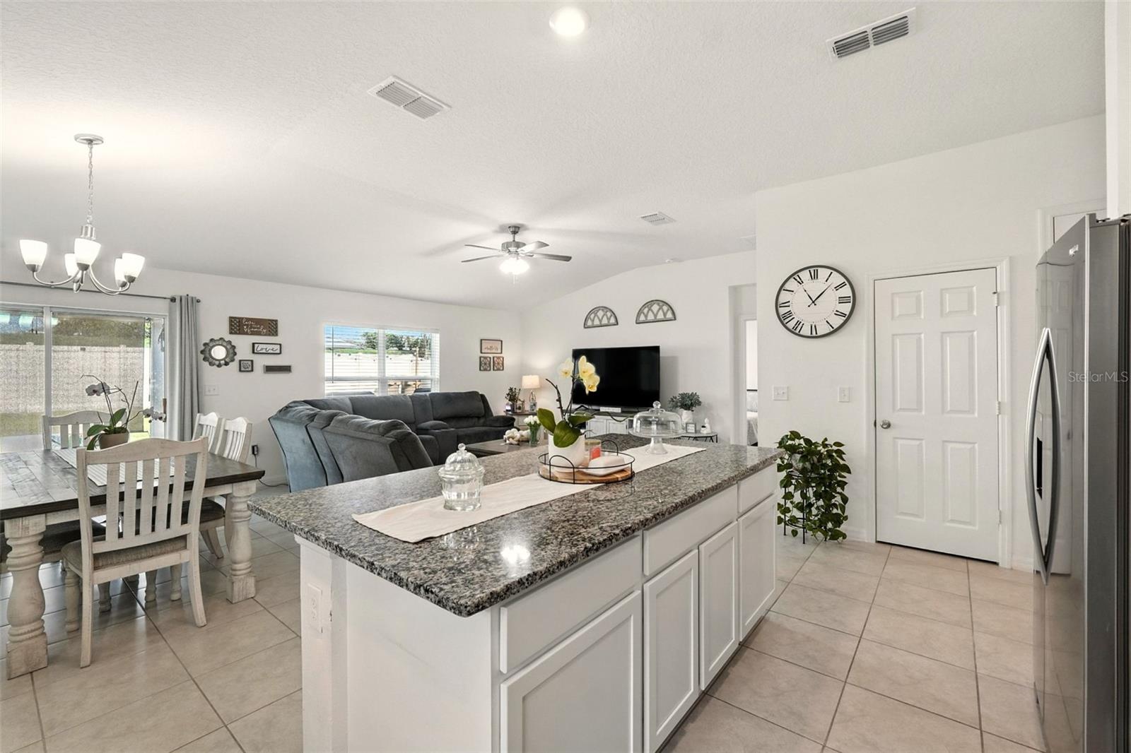 Image 11 of 38 For 3240 Casa Del Rey Avenue