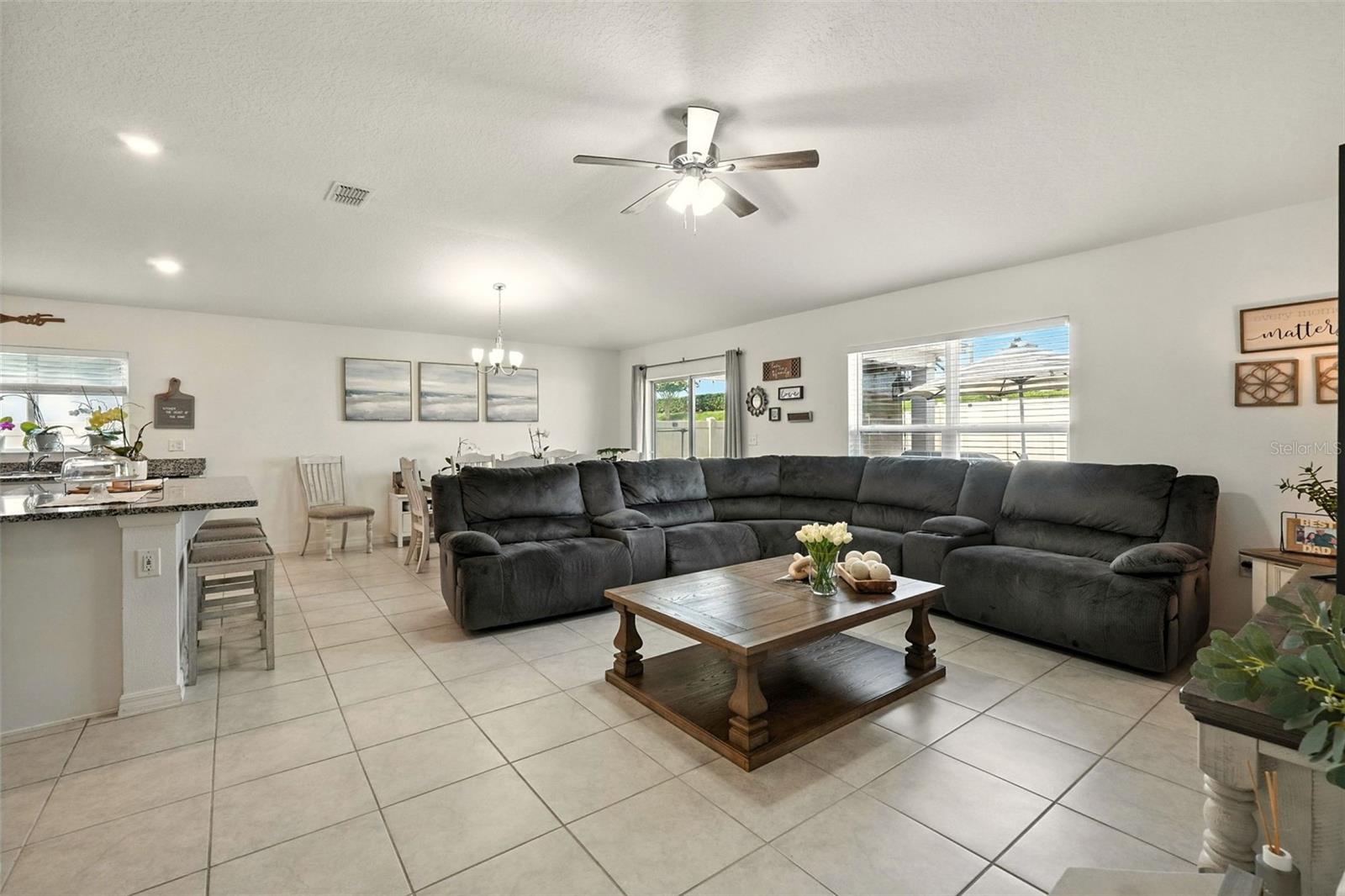Image 14 of 38 For 3240 Casa Del Rey Avenue