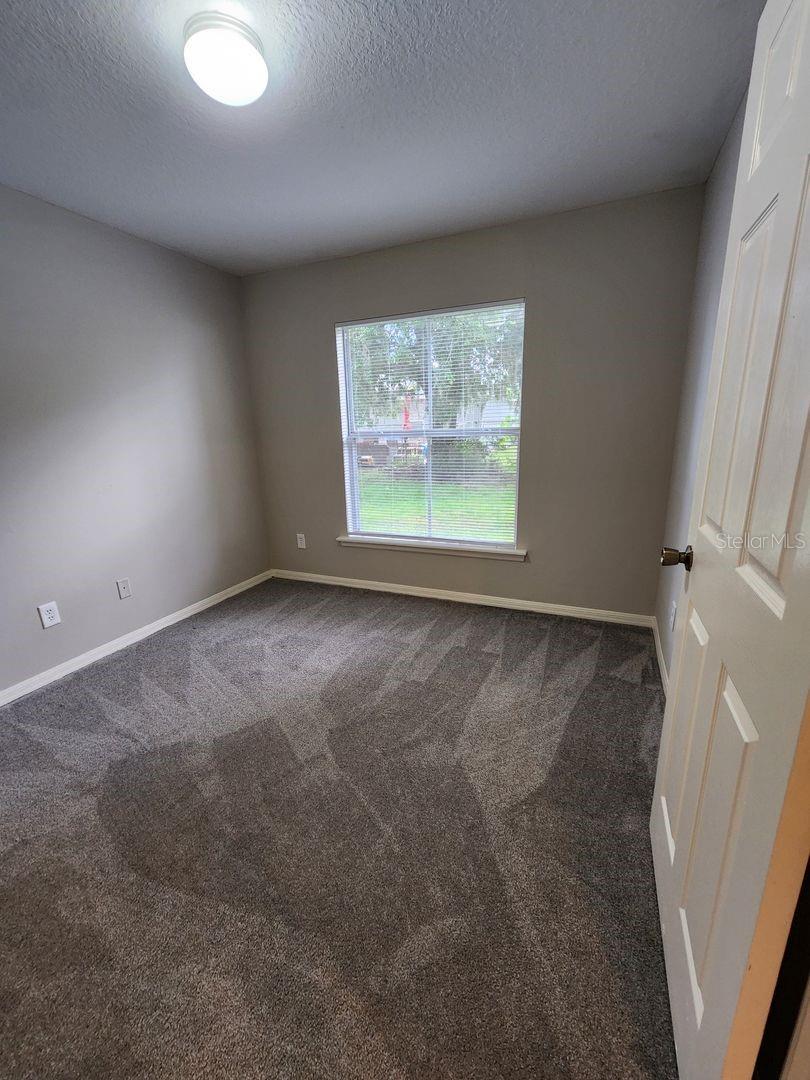 Image 14 of 23 For 421 Magpie Court