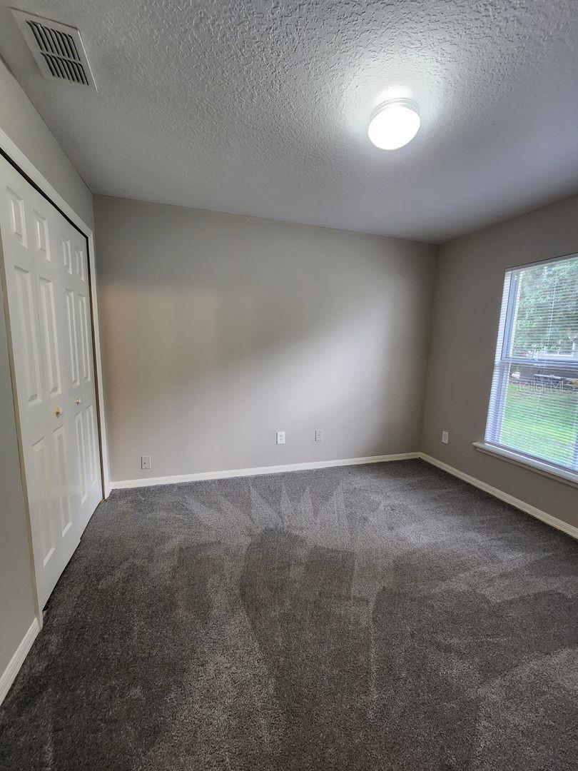 Image 15 of 23 For 421 Magpie Court