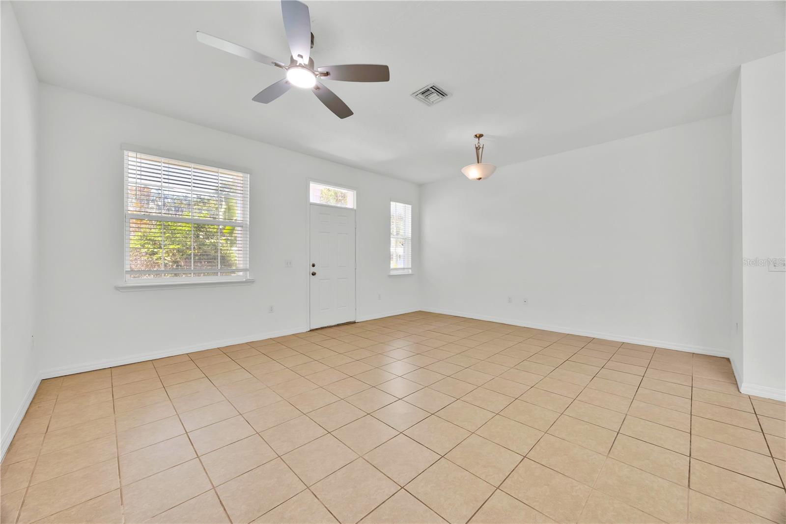 Image 7 of 28 For 923 Sumner Street